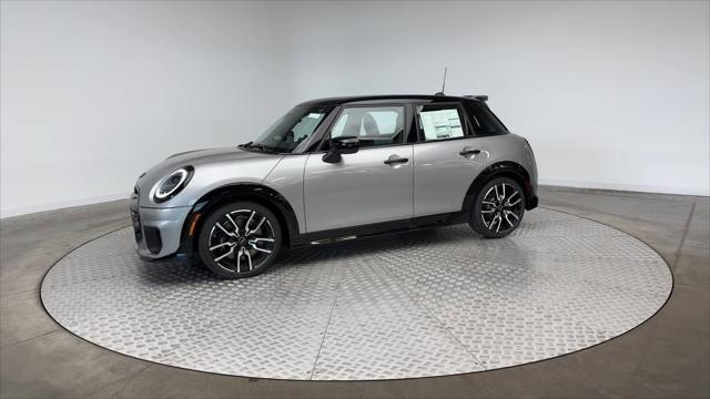 new 2025 MINI Hardtop car, priced at $41,035