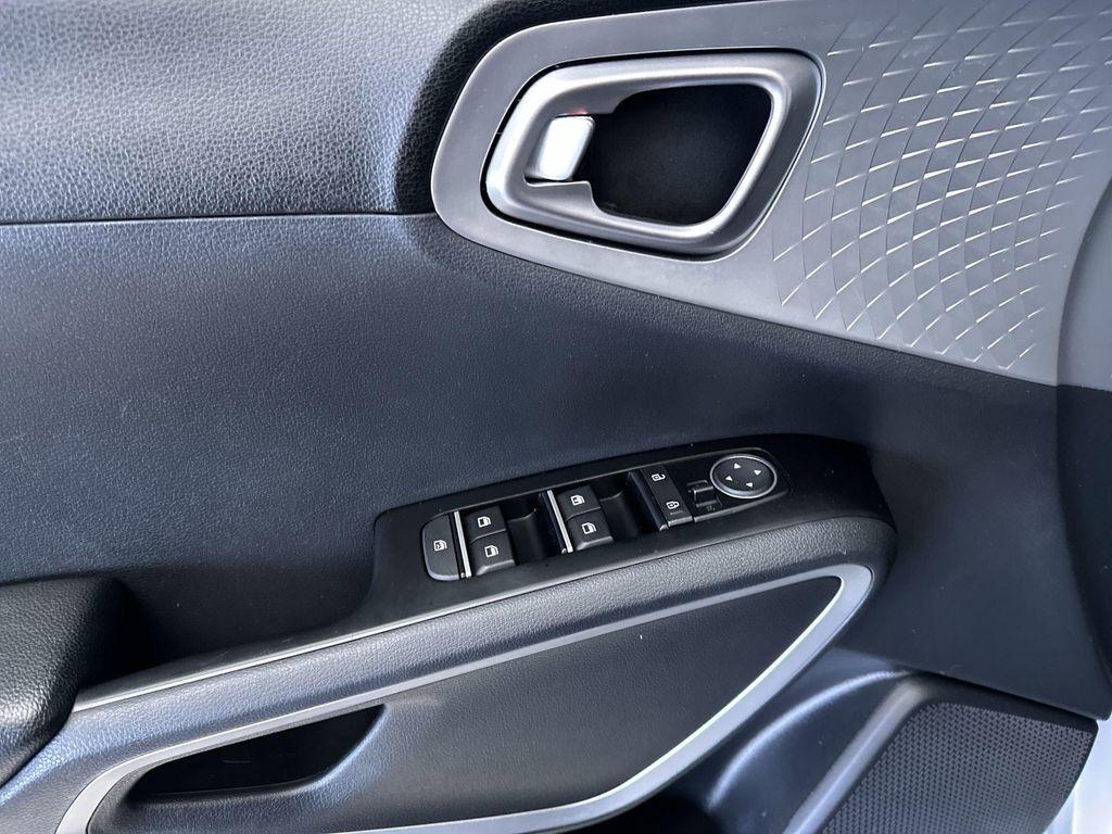 used 2021 Kia Soul car, priced at $17,555