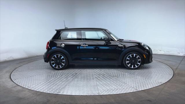 used 2022 MINI Hardtop car, priced at $24,971