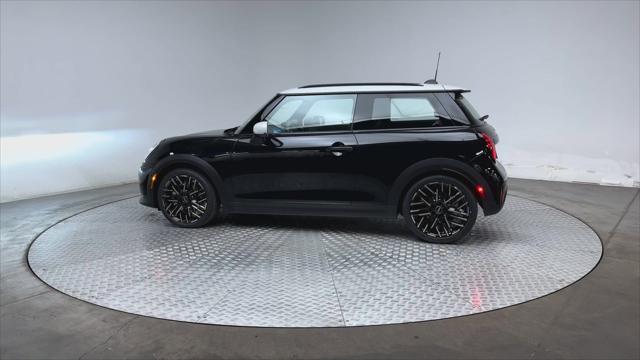 new 2025 MINI Hardtop car, priced at $35,895