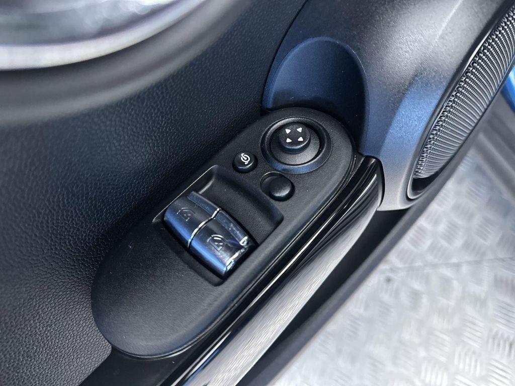 used 2023 MINI Hardtop car, priced at $26,481