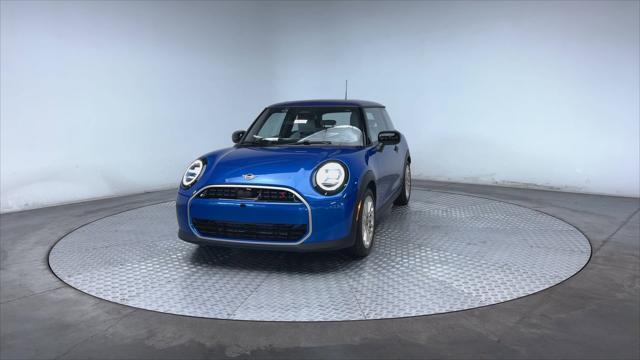 new 2025 MINI Hardtop car, priced at $39,025