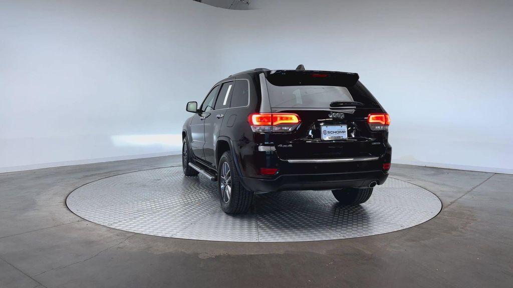 used 2017 Jeep Grand Cherokee car, priced at $22,555