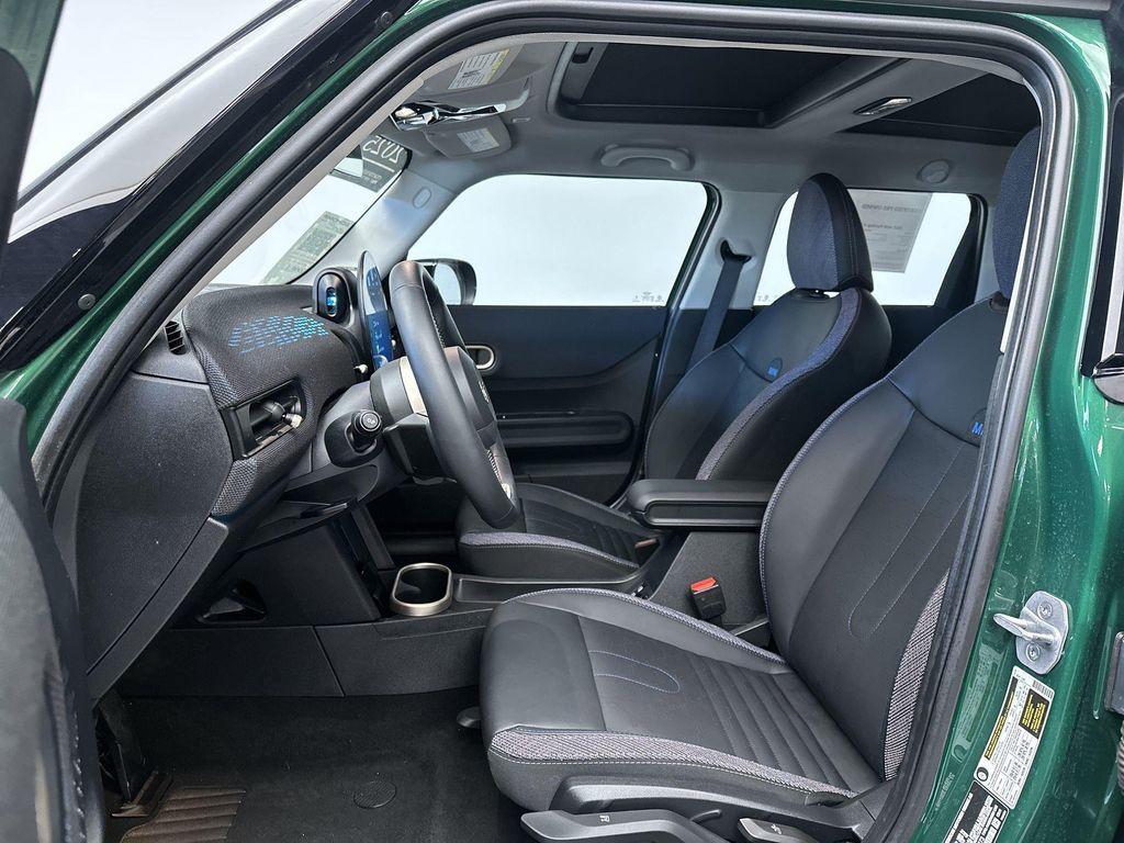 used 2025 MINI Hardtop car, priced at $31,978