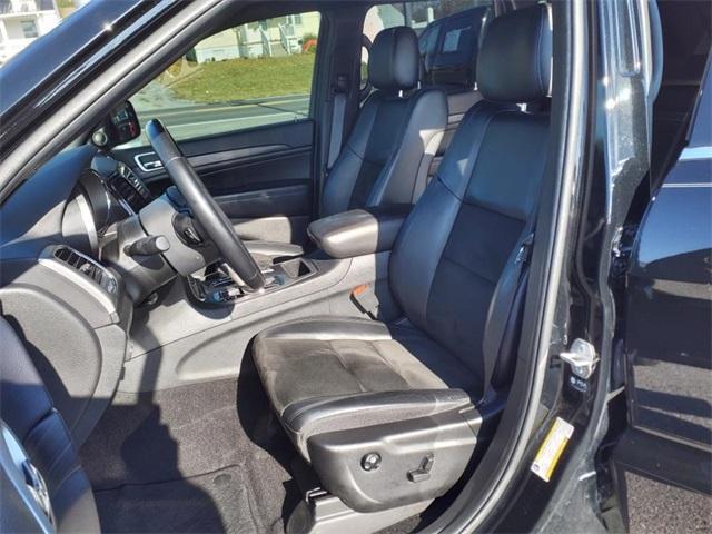 used 2021 Jeep Grand Cherokee car, priced at $25,200