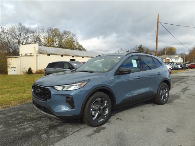 new 2025 Ford Escape car, priced at $31,590