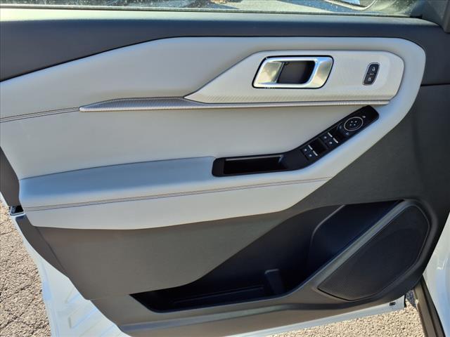 new 2025 Ford Explorer car, priced at $45,419