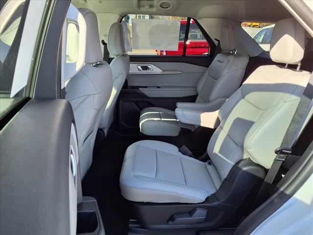 new 2025 Ford Explorer car, priced at $45,419