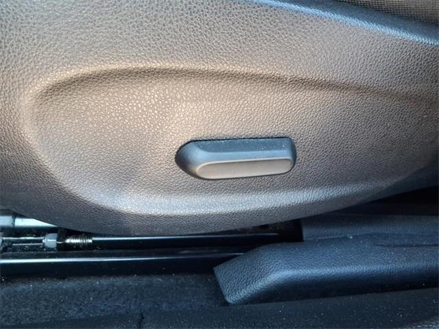 used 2014 Chevrolet Cruze car, priced at $8,500