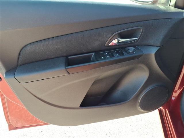used 2014 Chevrolet Cruze car, priced at $8,500