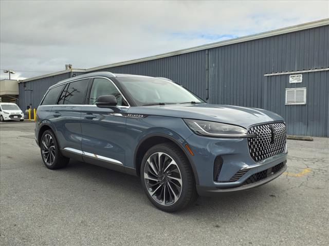 new 2025 Lincoln Aviator car, priced at $73,626