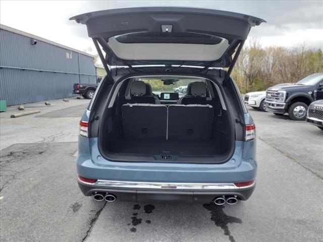 new 2025 Lincoln Aviator car, priced at $73,626