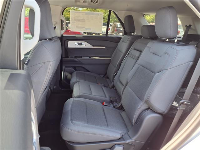 new 2025 Ford Explorer car, priced at $40,160