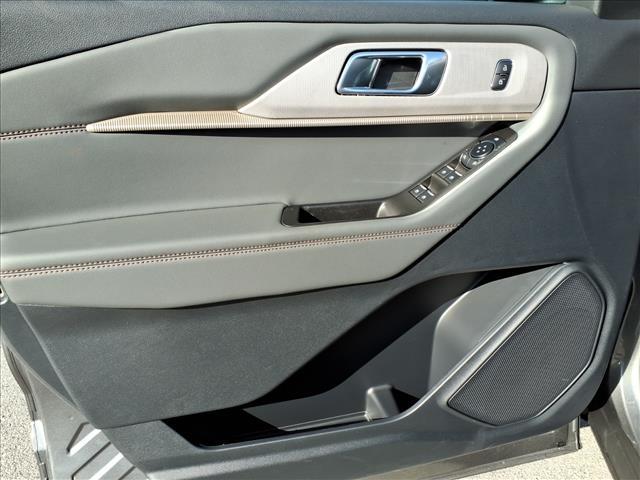 new 2025 Ford Explorer car, priced at $44,682