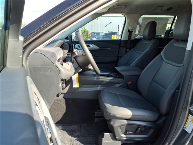 new 2025 Ford Explorer car, priced at $44,682