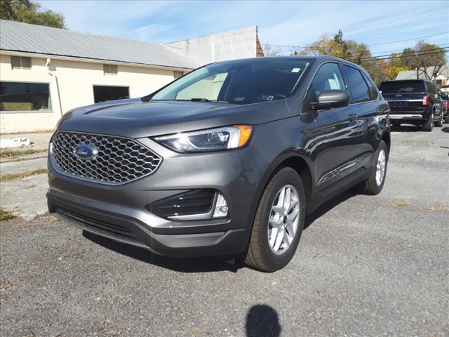 new 2024 Ford Edge car, priced at $42,061