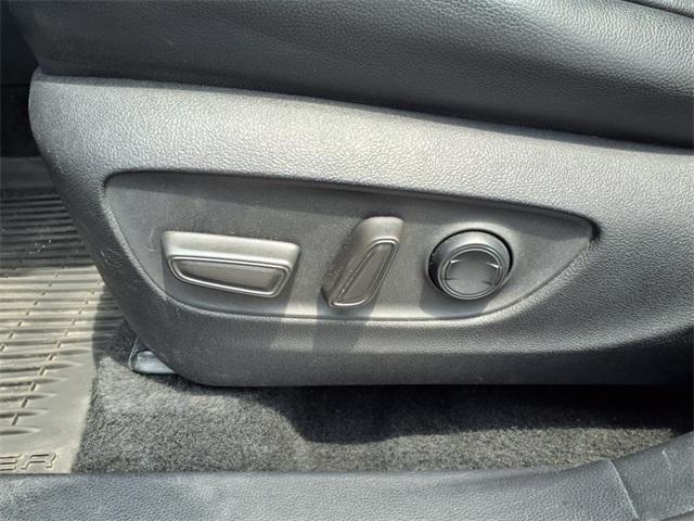 used 2021 Toyota Highlander car, priced at $29,900