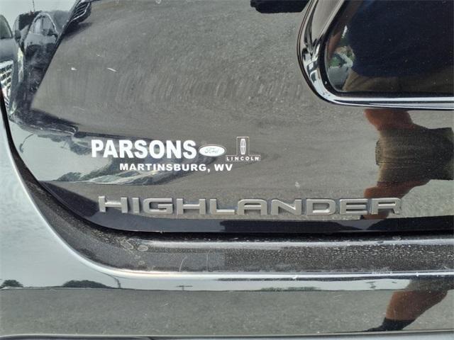 used 2021 Toyota Highlander car, priced at $29,900