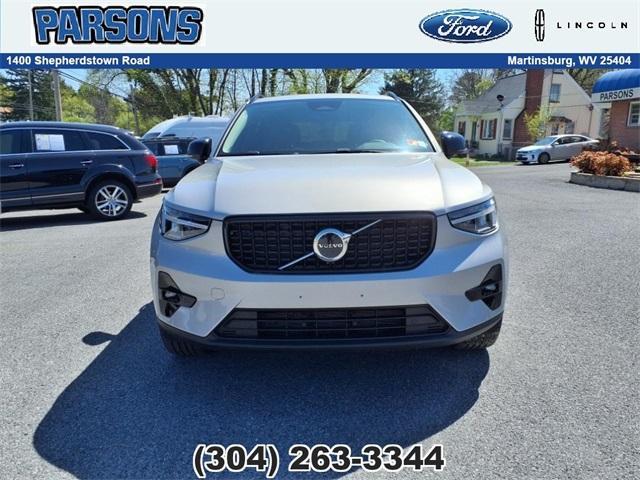used 2023 Volvo XC40 car, priced at $31,900