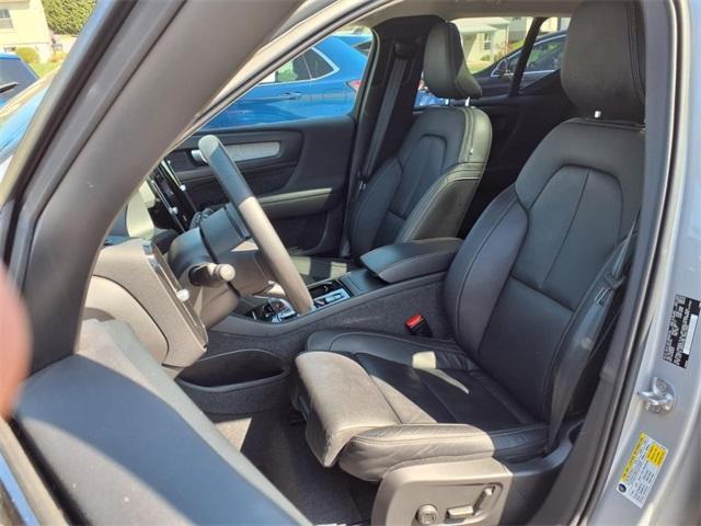used 2023 Volvo XC40 car, priced at $31,900