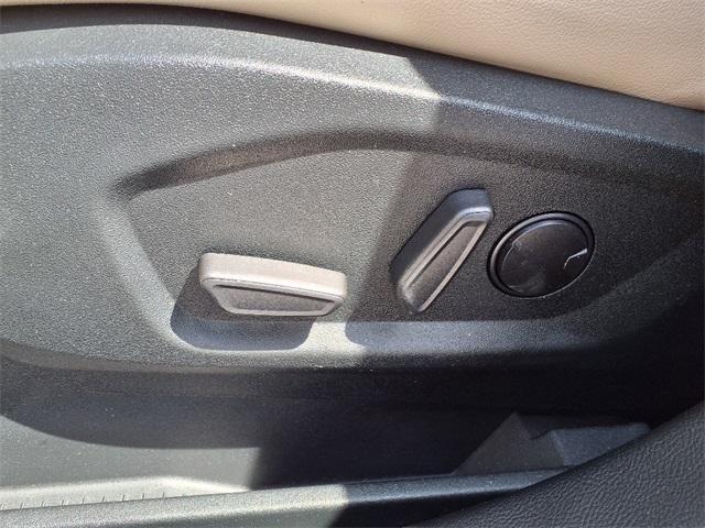 used 2022 Ford Edge car, priced at $30,900