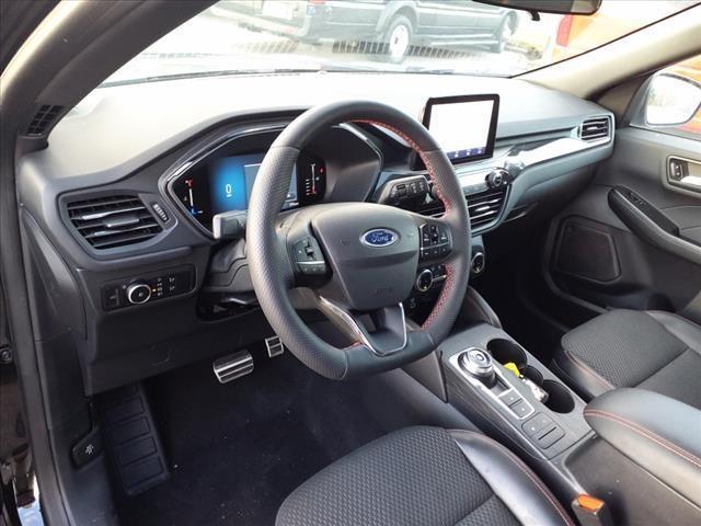 used 2023 Ford Escape car, priced at $29,900