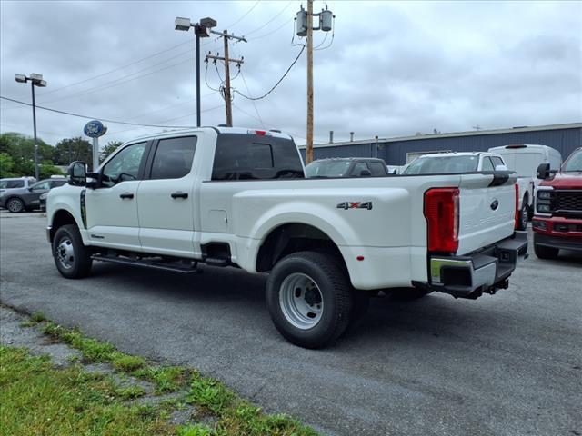 new 2025 Ford F-350 car, priced at $65,727