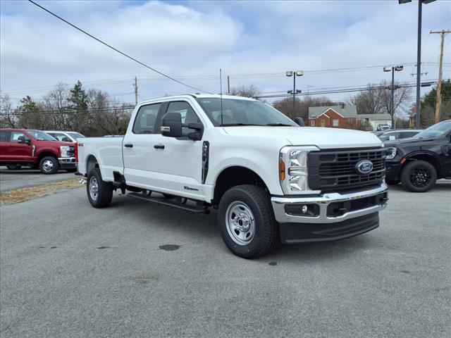 new 2025 Ford F-350 car, priced at $65,434