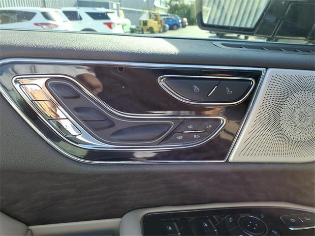 used 2023 Lincoln Navigator car, priced at $77,900