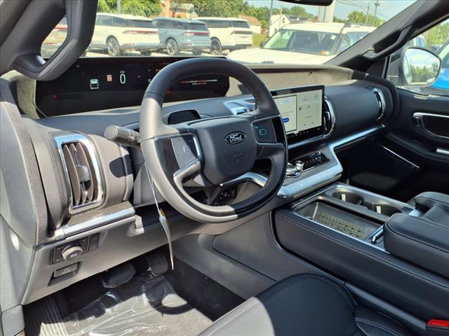 new 2025 Ford Expedition car, priced at $78,300