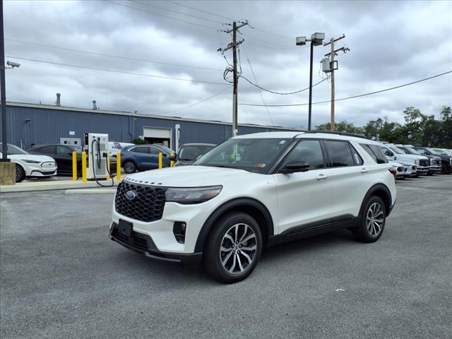 new 2025 Ford Explorer car, priced at $45,570