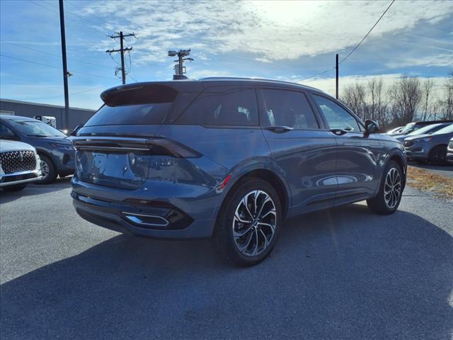 new 2025 Lincoln Nautilus car, priced at $60,071