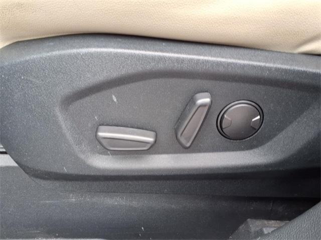 used 2022 Ford Edge car, priced at $30,900