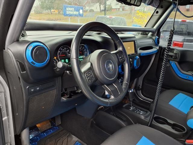 used 2013 Jeep Wrangler Unlimited car, priced at $32,900