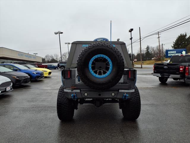 used 2013 Jeep Wrangler Unlimited car, priced at $32,900