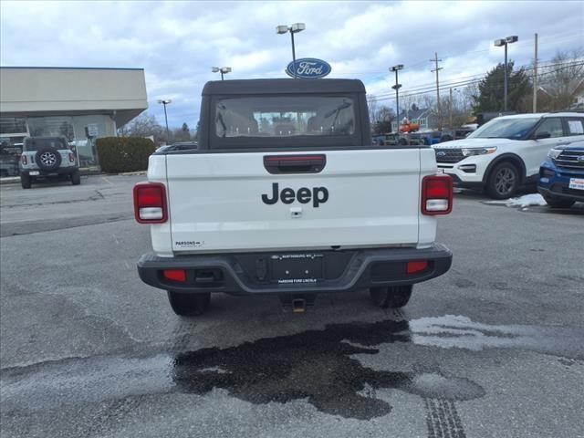 used 2023 Jeep Gladiator car, priced at $32,900