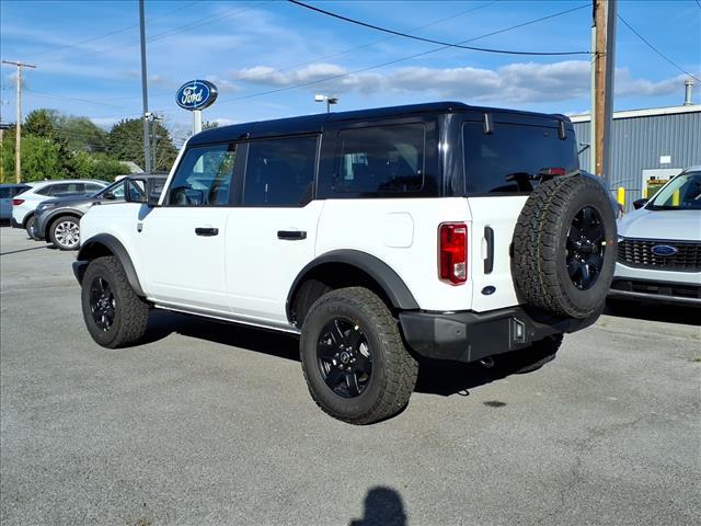 new 2025 Ford Bronco car, priced at $47,052