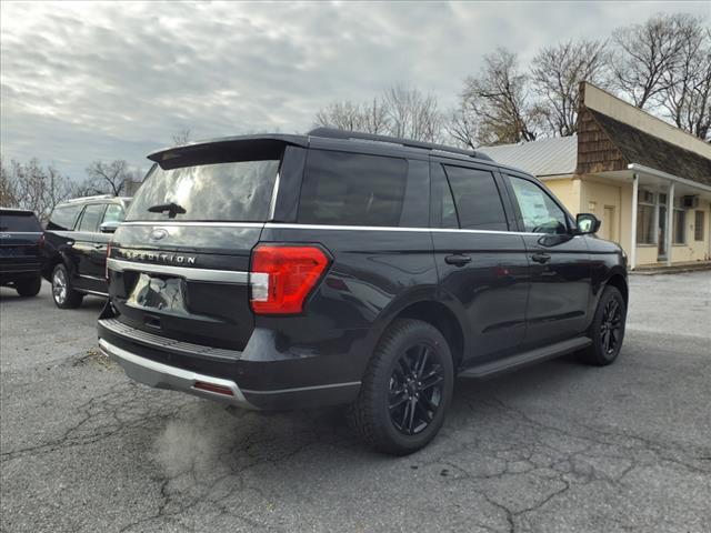 new 2024 Ford Expedition car, priced at $61,627