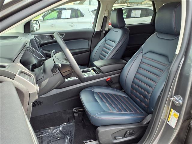 used 2024 Ford Edge car, priced at $32,900
