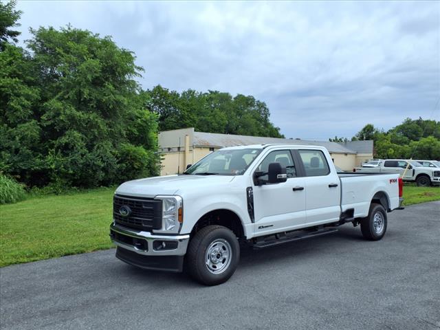 new 2025 Ford F-250 car, priced at $62,044