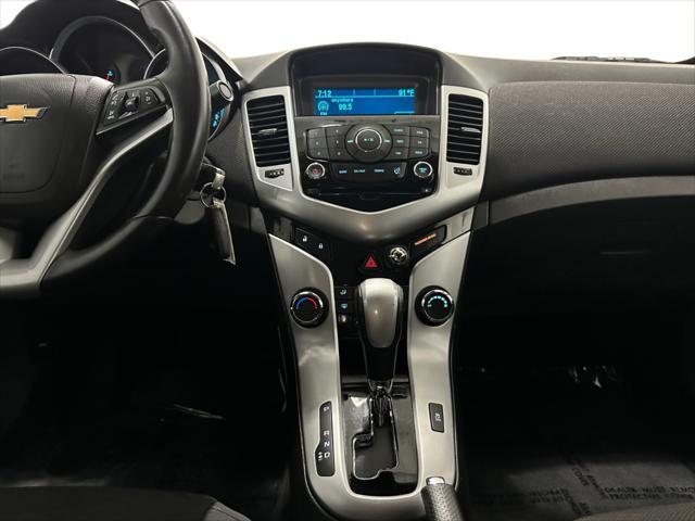 used 2014 Chevrolet Cruze car, priced at $8,500