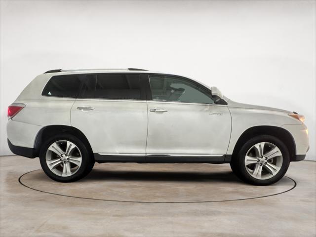 used 2012 Toyota Highlander car, priced at $14,700