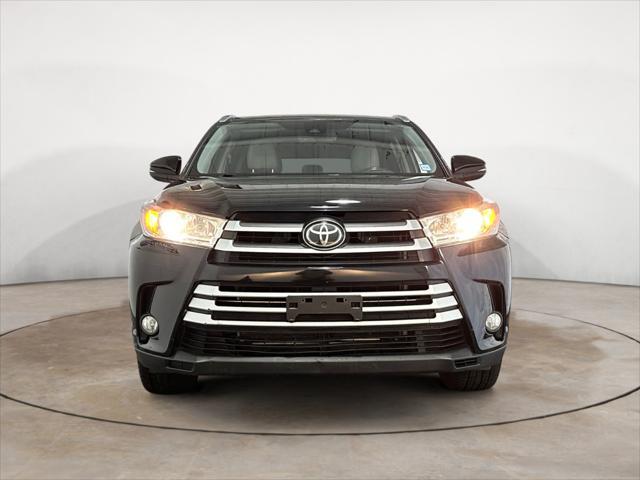 used 2019 Toyota Highlander car, priced at $27,500