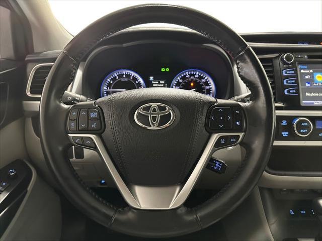 used 2019 Toyota Highlander car, priced at $27,500