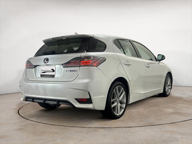 used 2015 Lexus CT 200h car, priced at $17,500