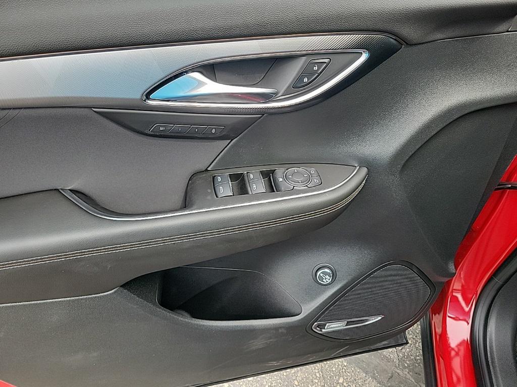 new 2025 Buick Envision car, priced at $41,235