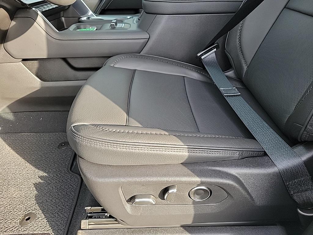 new 2026 GMC Sierra 2500 car, priced at $77,173