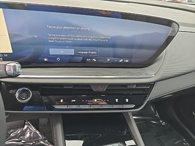 new 2025 Buick Envision car, priced at $38,955