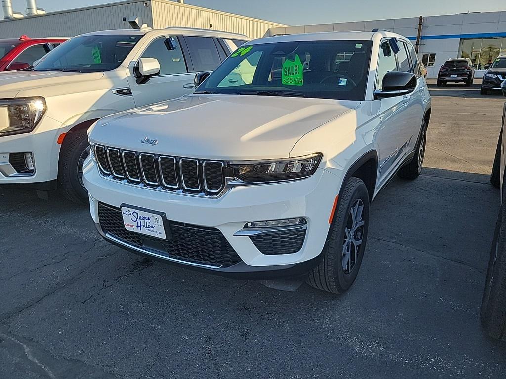 used 2024 Jeep Grand Cherokee car, priced at $35,494