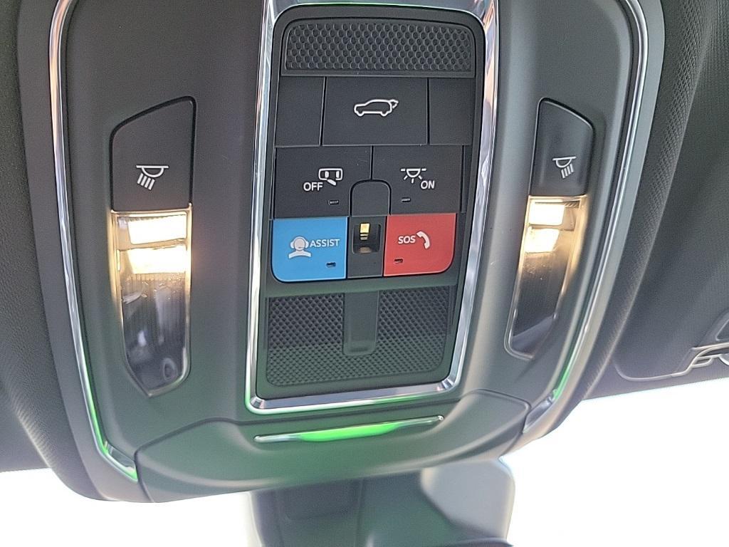 used 2024 Jeep Grand Cherokee car, priced at $35,494
